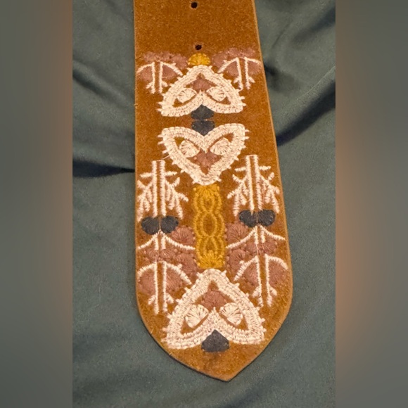 Free People Fleur Waist Belt – Embroidered Leather Boho Belt | M/L | NWOT - Picture 9 of 15